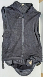 Chránič chrbta ICETOOLS Vesta L; použitý. 