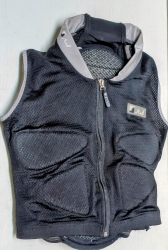 Chránič chrbta Stuf Vesta S; použitý. 