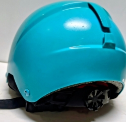 Lyžiarska prilba Wedze; veľkosť M /53-56 cm/, použitá;  