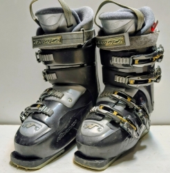 Lyžiarky  Nordica Easy Move , veľkosť MP 25/25.5; použité. 